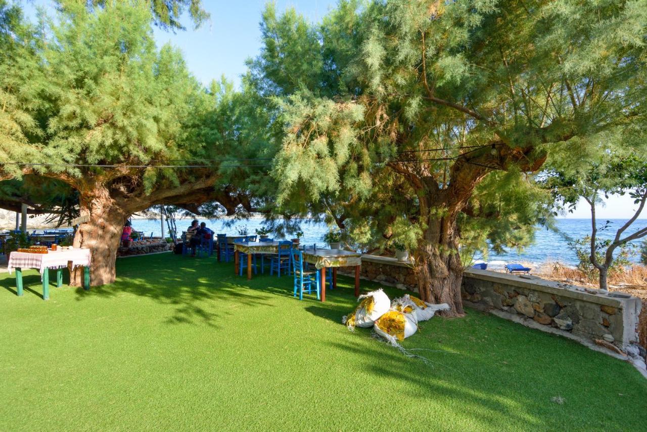 Taverna Akrogiali ลูโตร ภายนอก รูปภาพ