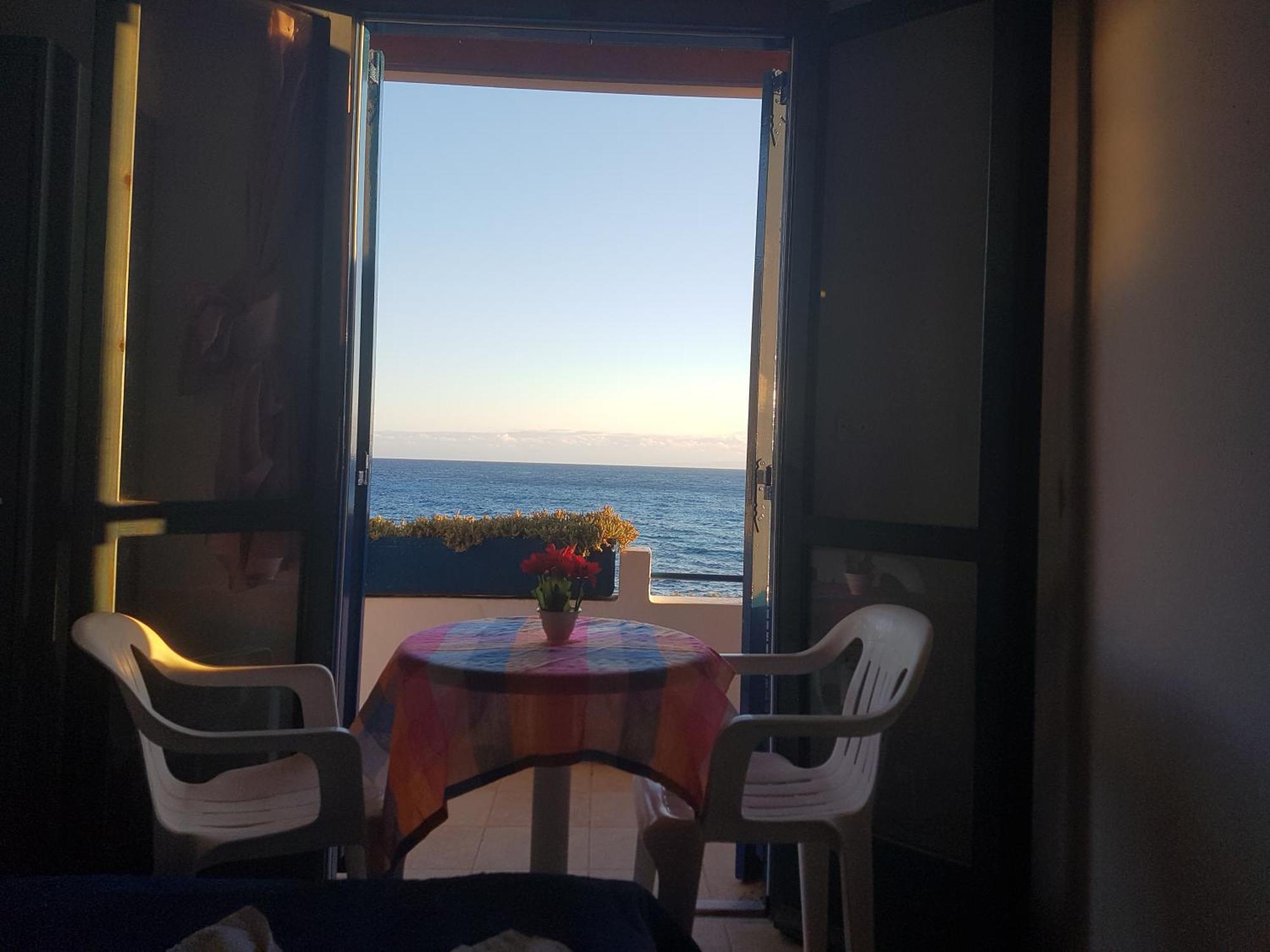 Taverna Akrogiali ลูโตร ภายนอก รูปภาพ
