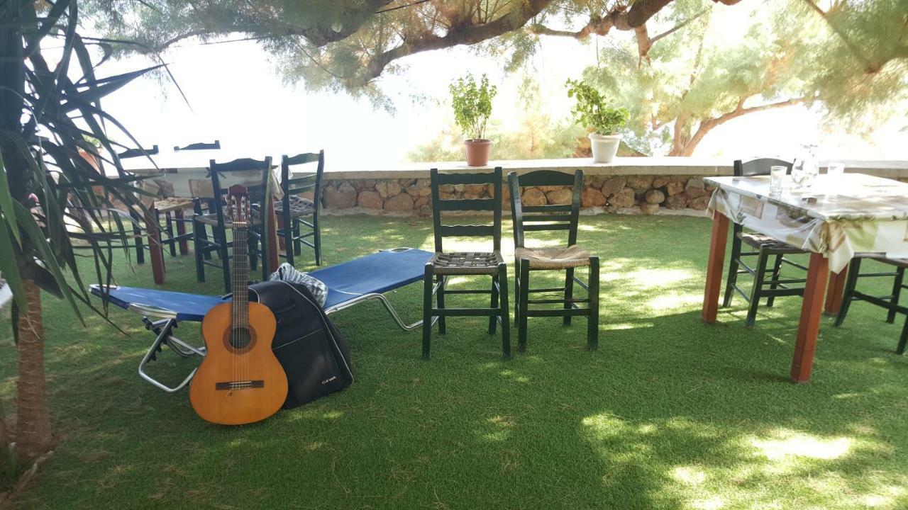 Taverna Akrogiali ลูโตร ภายนอก รูปภาพ