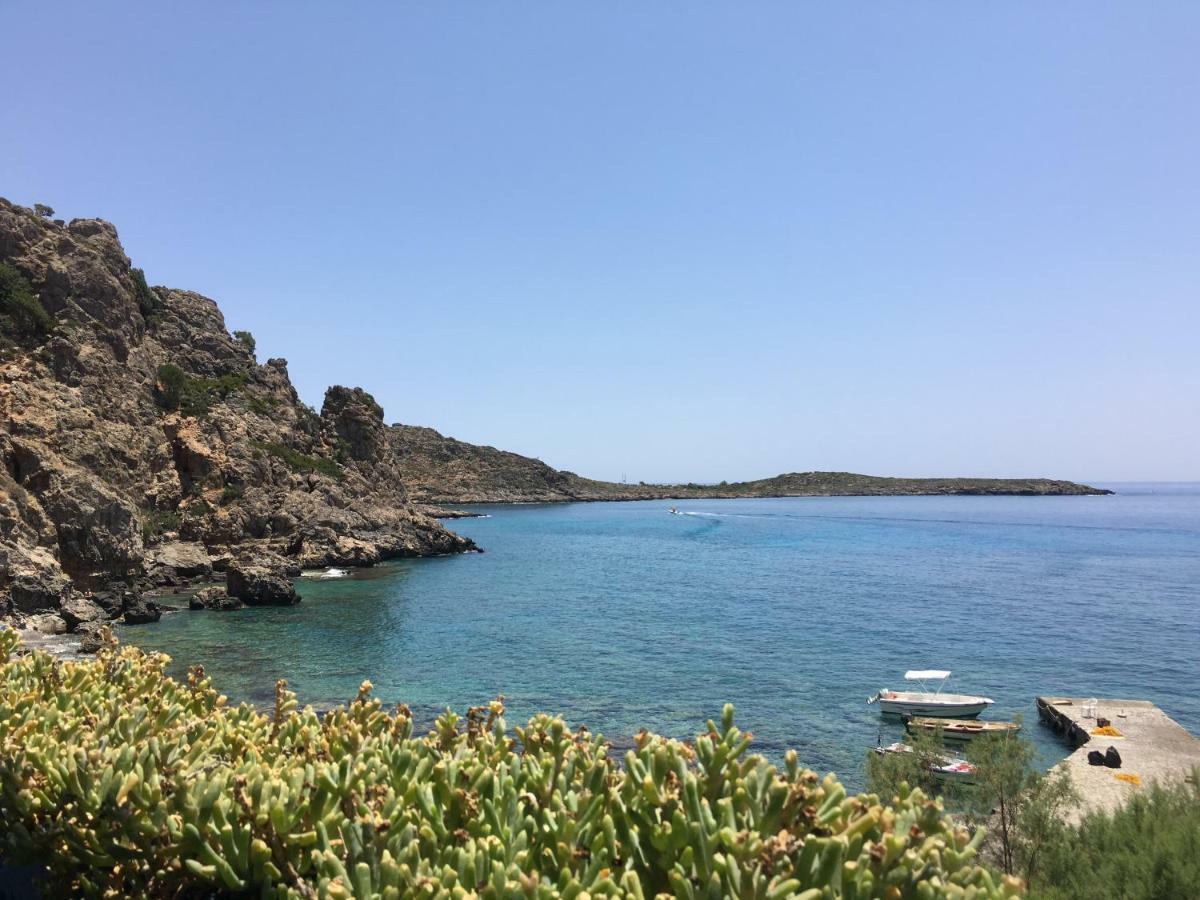 Taverna Akrogiali ลูโตร ภายนอก รูปภาพ