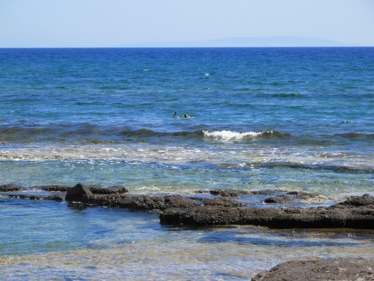 Taverna Akrogiali ลูโตร ภายนอก รูปภาพ